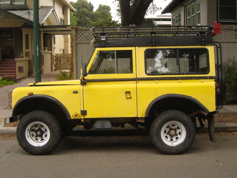 Illustration for article titled Some Sort Of Land Rover